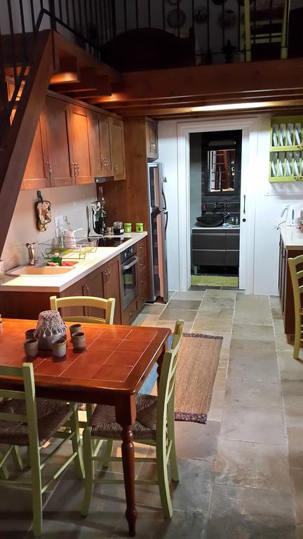 Xenios Cottages Lofou Værelse billede