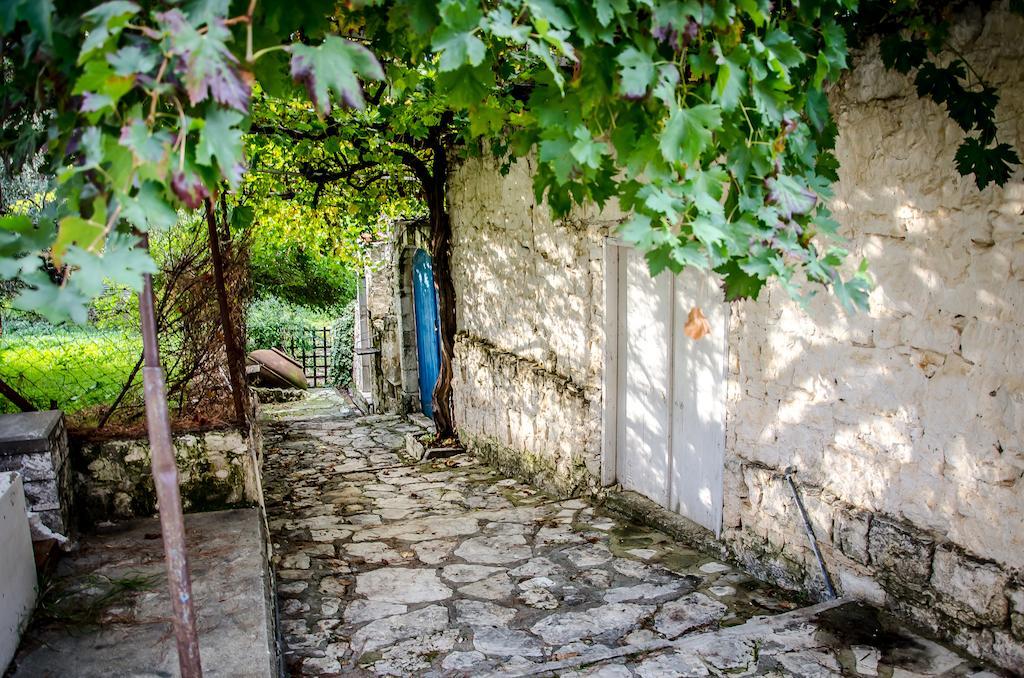 Xenios Cottages Lofou Eksteriør billede