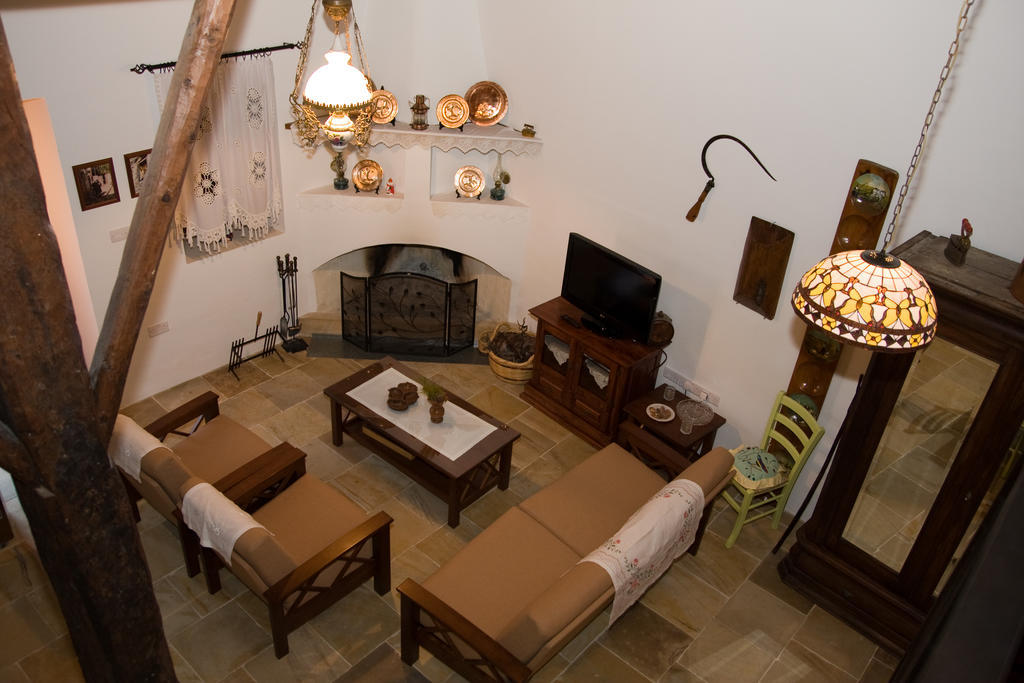 Xenios Cottages Lofou Værelse billede